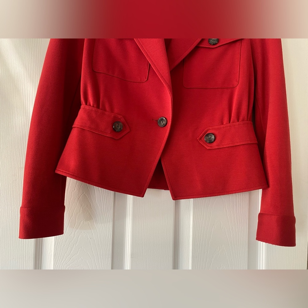 Cabi #3374 Little Red Jacket Pocket Buttons Blazer Size 6 - Picture 2 of 8